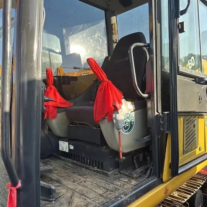 Used KOMATSU Excavator PC60 - Image 3