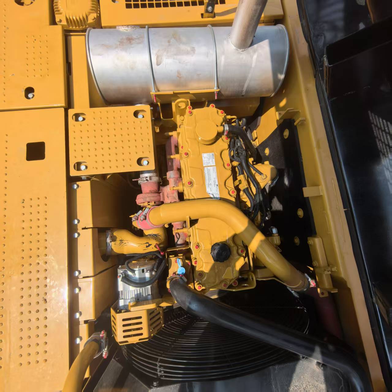 Used Catepillar Excavator CAT 325D - Image 9